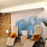 Safranberg & Sauna Отель