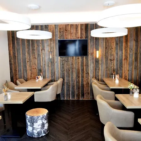 Safranberg & Sauna ホテル