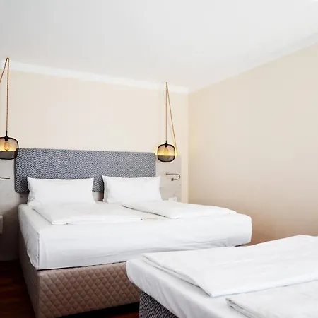 ホテル Safranberg & Sauna ウルム