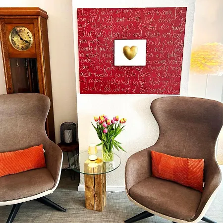 Safranberg & Sauna فندق 3*
