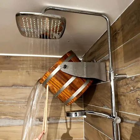 Safranberg & Sauna فندق