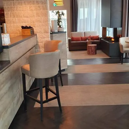 Safranberg & Sauna فندق 3*