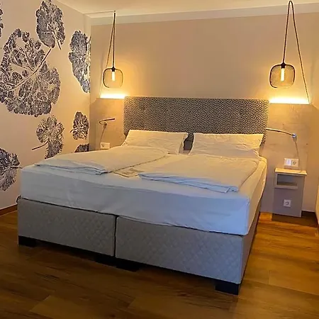 Safranberg Hotel&sauna Hotel 3*