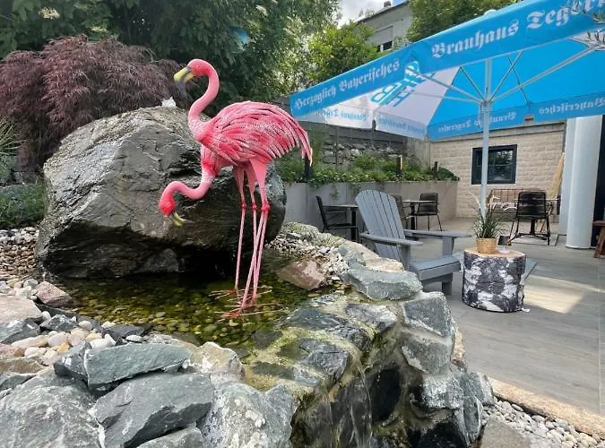 Safranberg & Sauna Готель