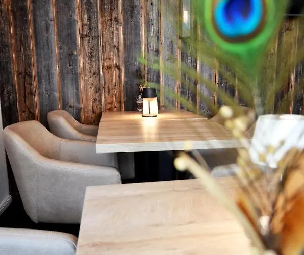 Safranberg & Sauna Готель 3*